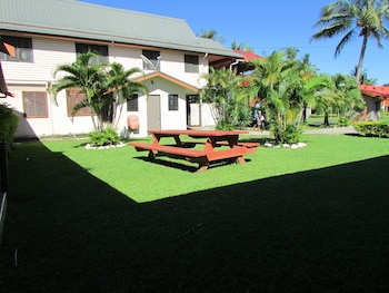 wailoaloa beach resort fiji