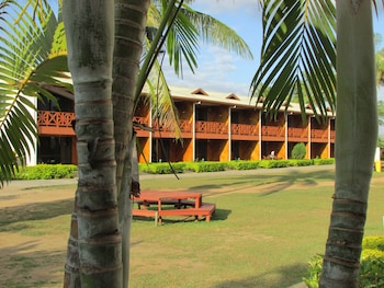 wailoaloa beach resort fiji