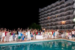Real Bananas Hotel All Inclusive,El Cayaco>>Acapulco,4 star