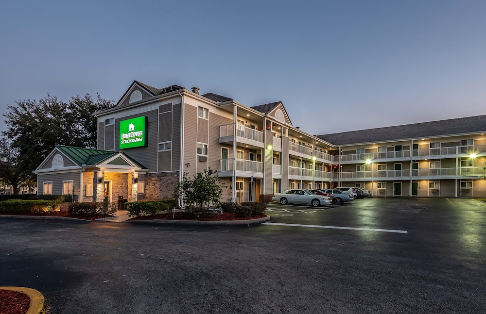 hometowne studios by red roof orlando south