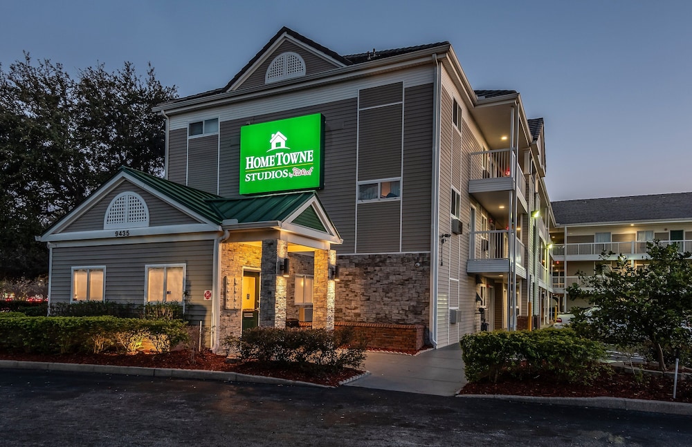hometowne studios by red roof orlando south