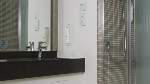 holiday inn milton keynes east m1 jct 14