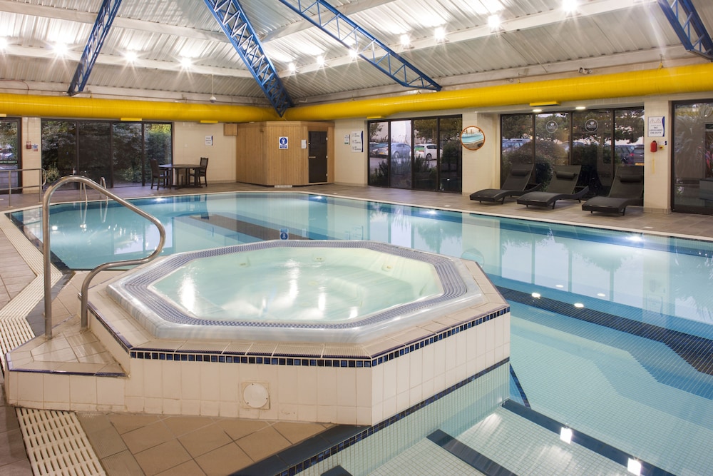 holiday inn rochester chatham by ihg