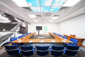 holiday inn rochester chatham by ihg
