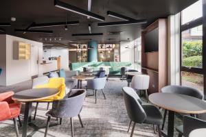holiday inn rochester chatham by ihg