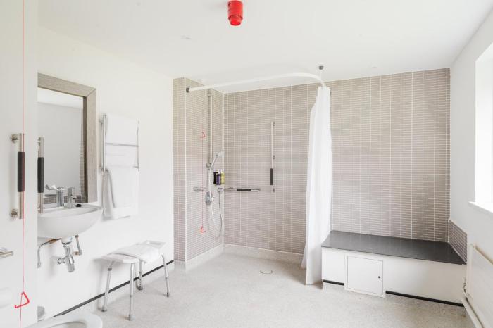 holiday inn rochester chatham by ihg