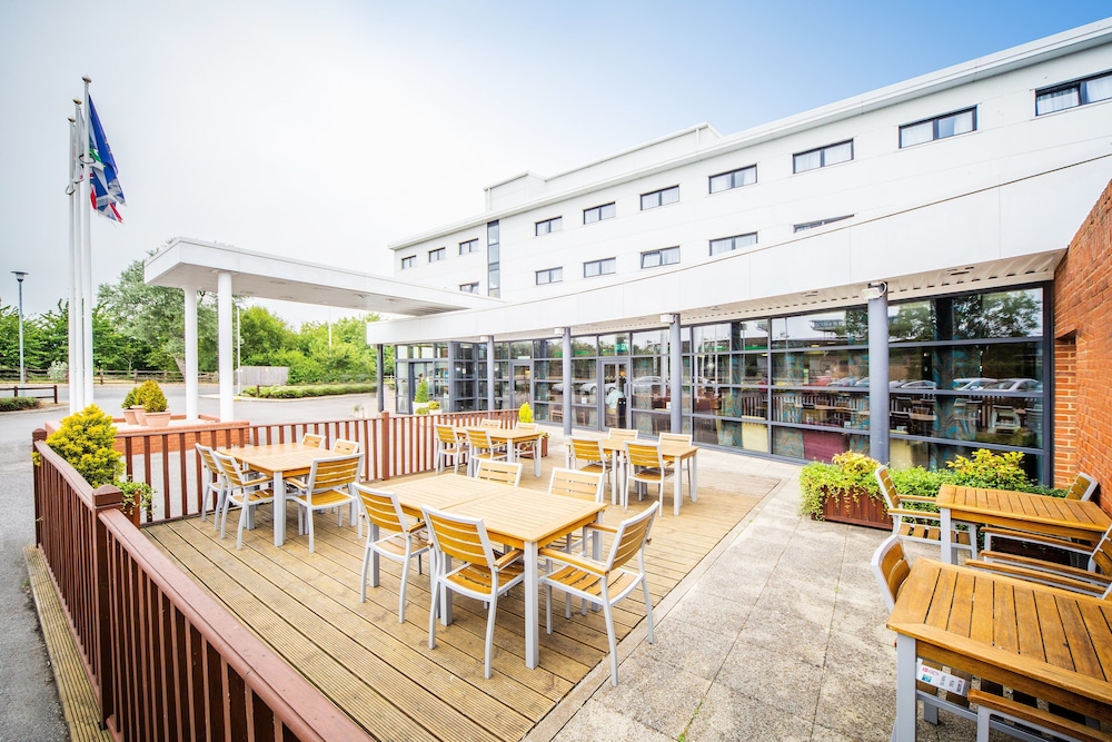 holiday inn express folkestone channel tunnel by ihg