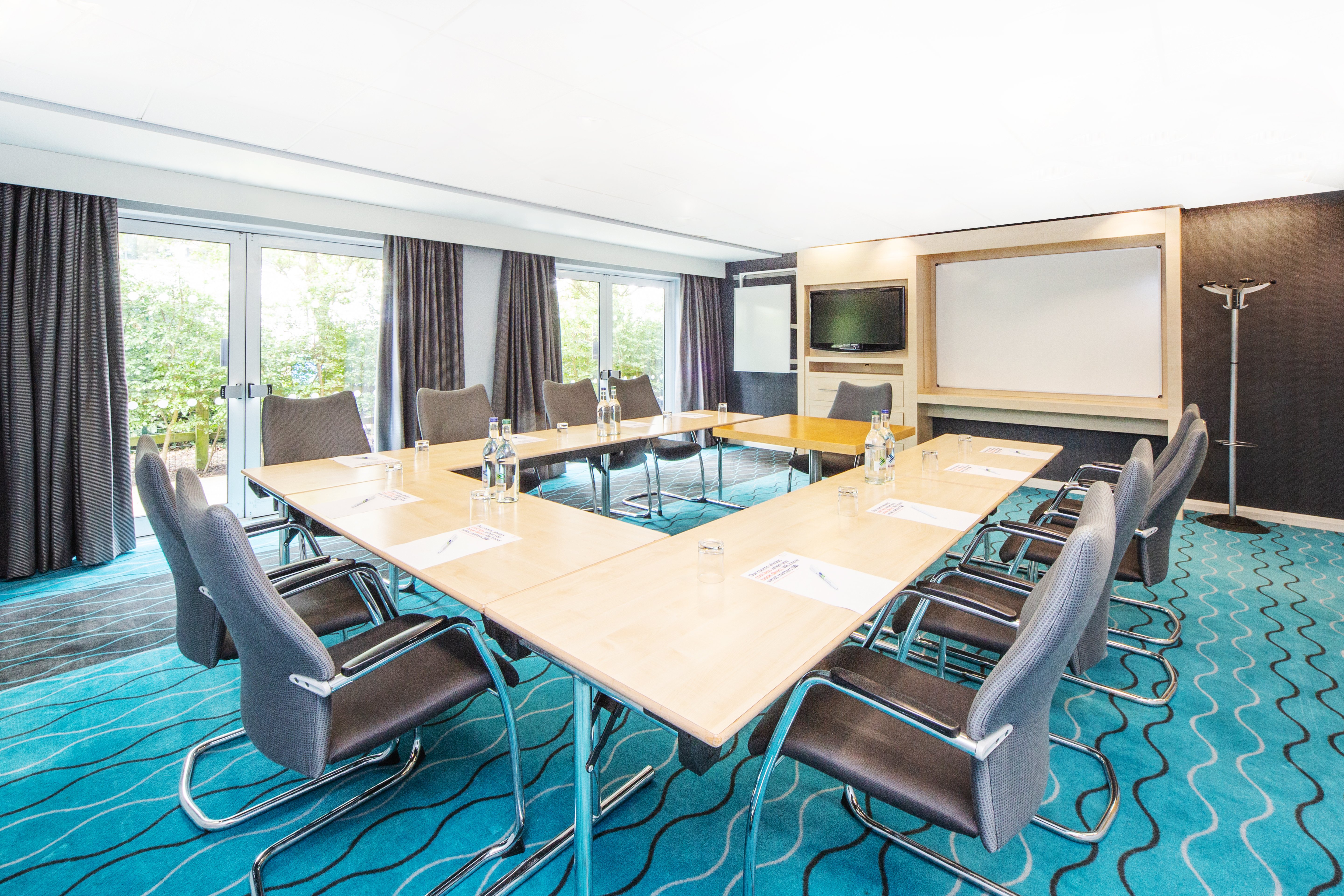 holiday inn express folkestone channel tunnel by ihg