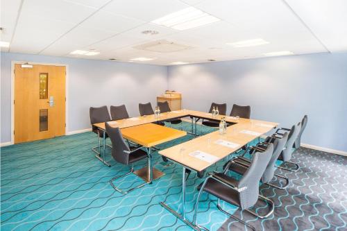 holiday inn express folkestone channel tunnel by ihg