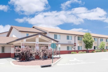 Super 8 By Wyndham Middletown,New York>>Middletown,3 star