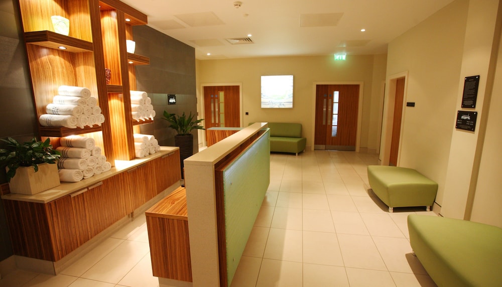 crowne plaza reading