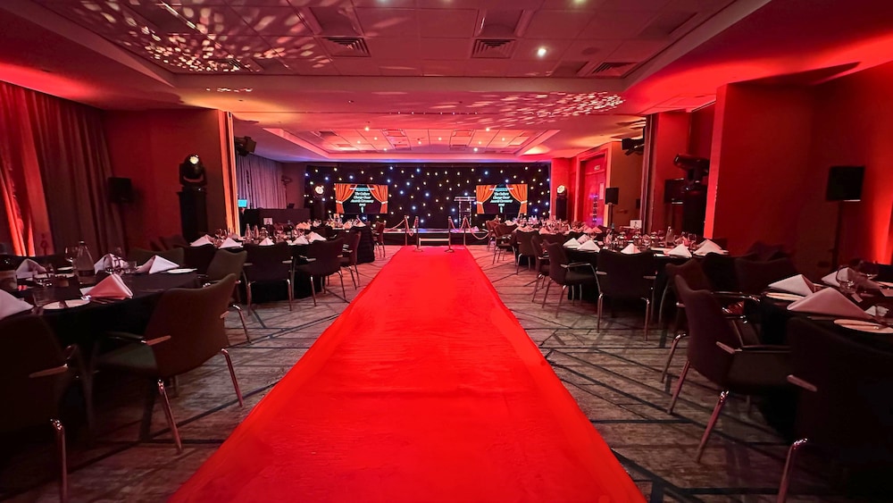 crowne plaza reading