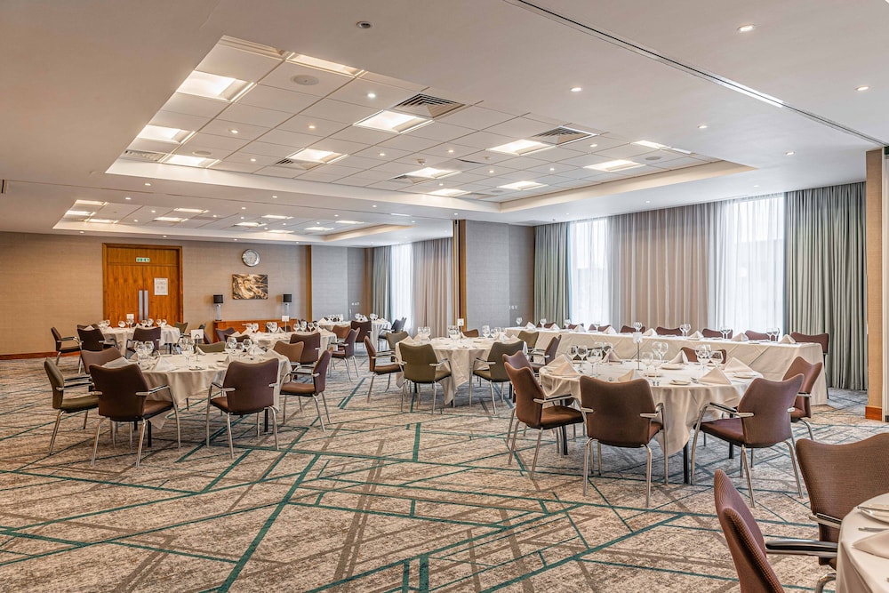 crowne plaza reading