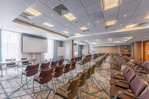 crowne plaza reading