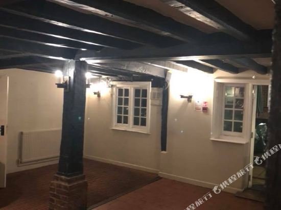 the new inn kidmore end