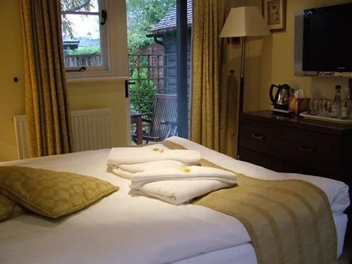 the new inn kidmore end