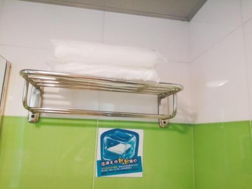 7 days inn qinzhou bus station