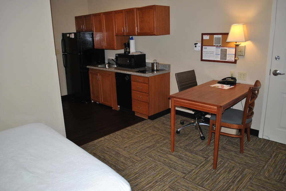 candlewood suites colonial heights fort lee by ihg