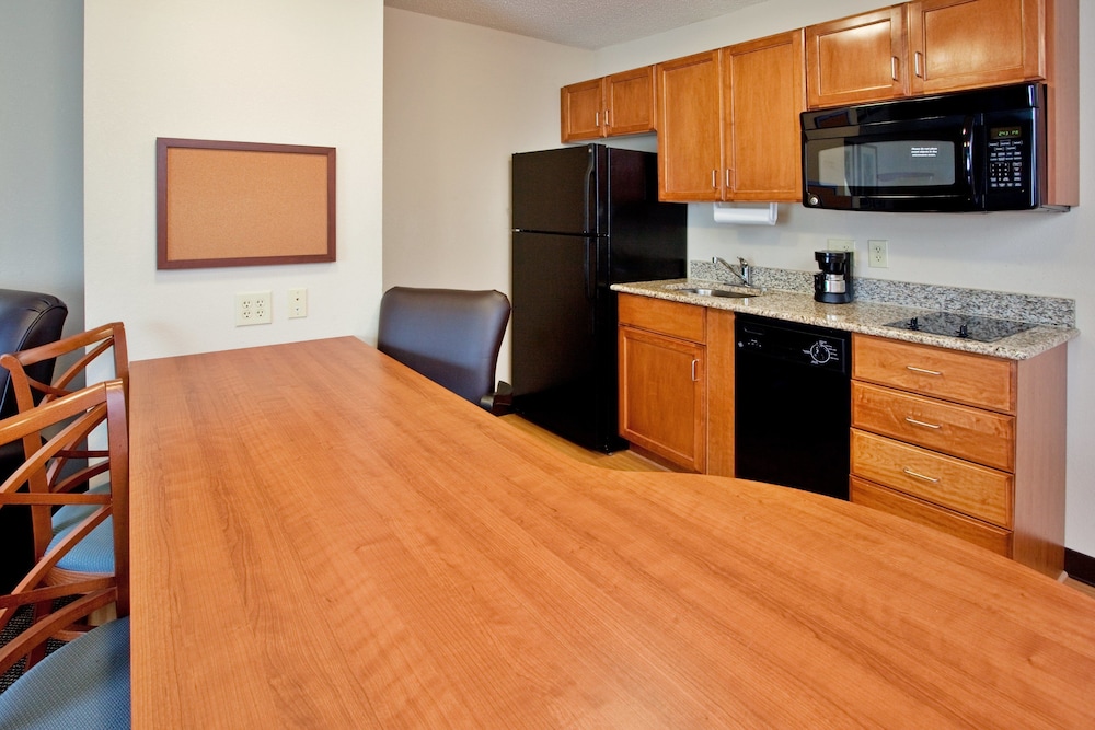 candlewood suites colonial heights fort lee by ihg