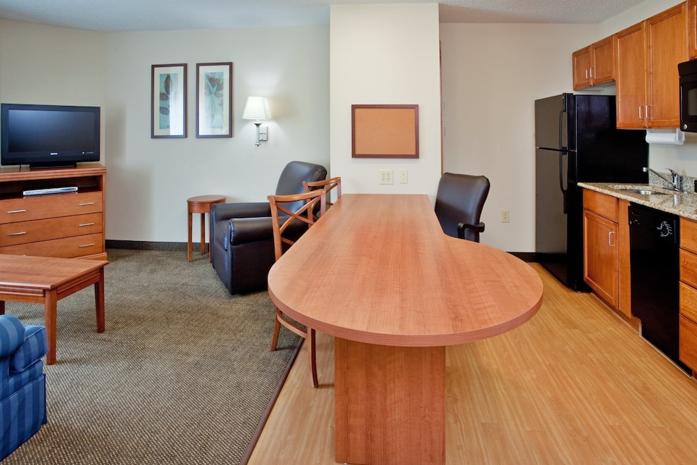 candlewood suites colonial heights fort lee by ihg