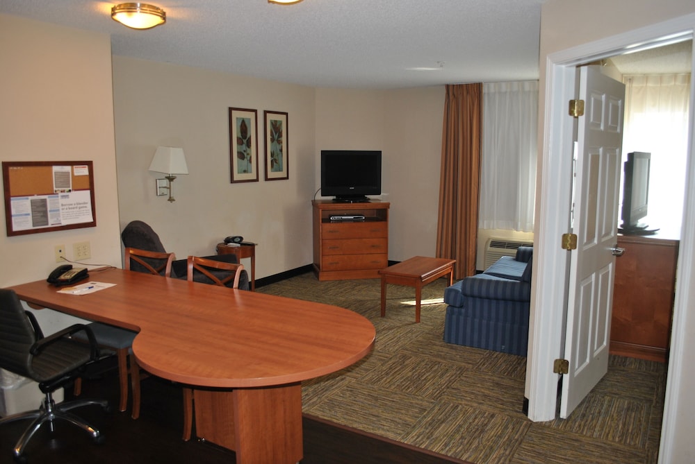 candlewood suites colonial heights fort lee by ihg