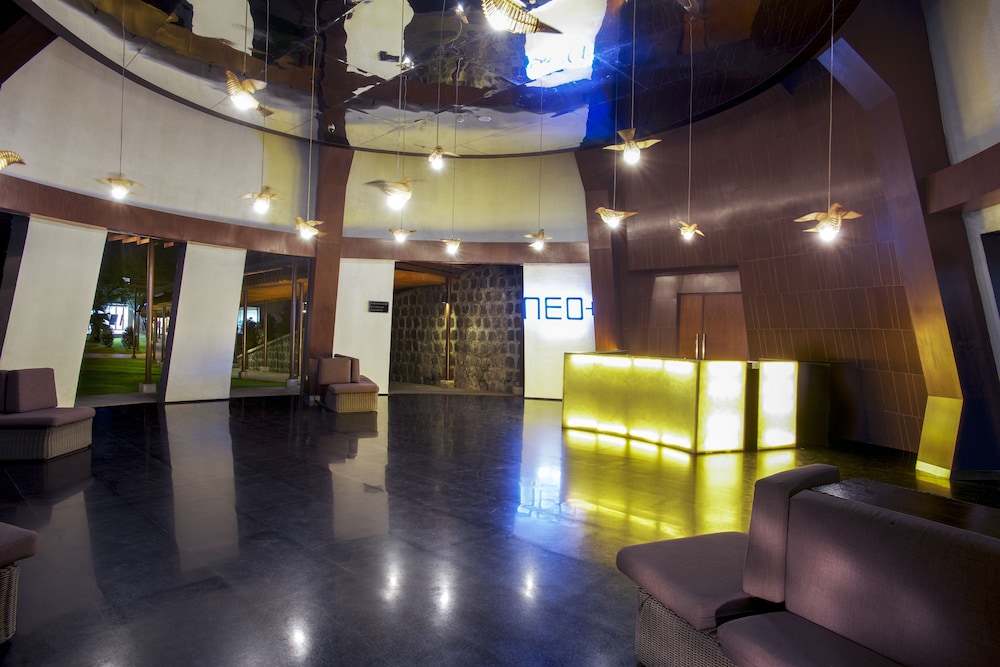 hotel neo green savana sentul city by aston