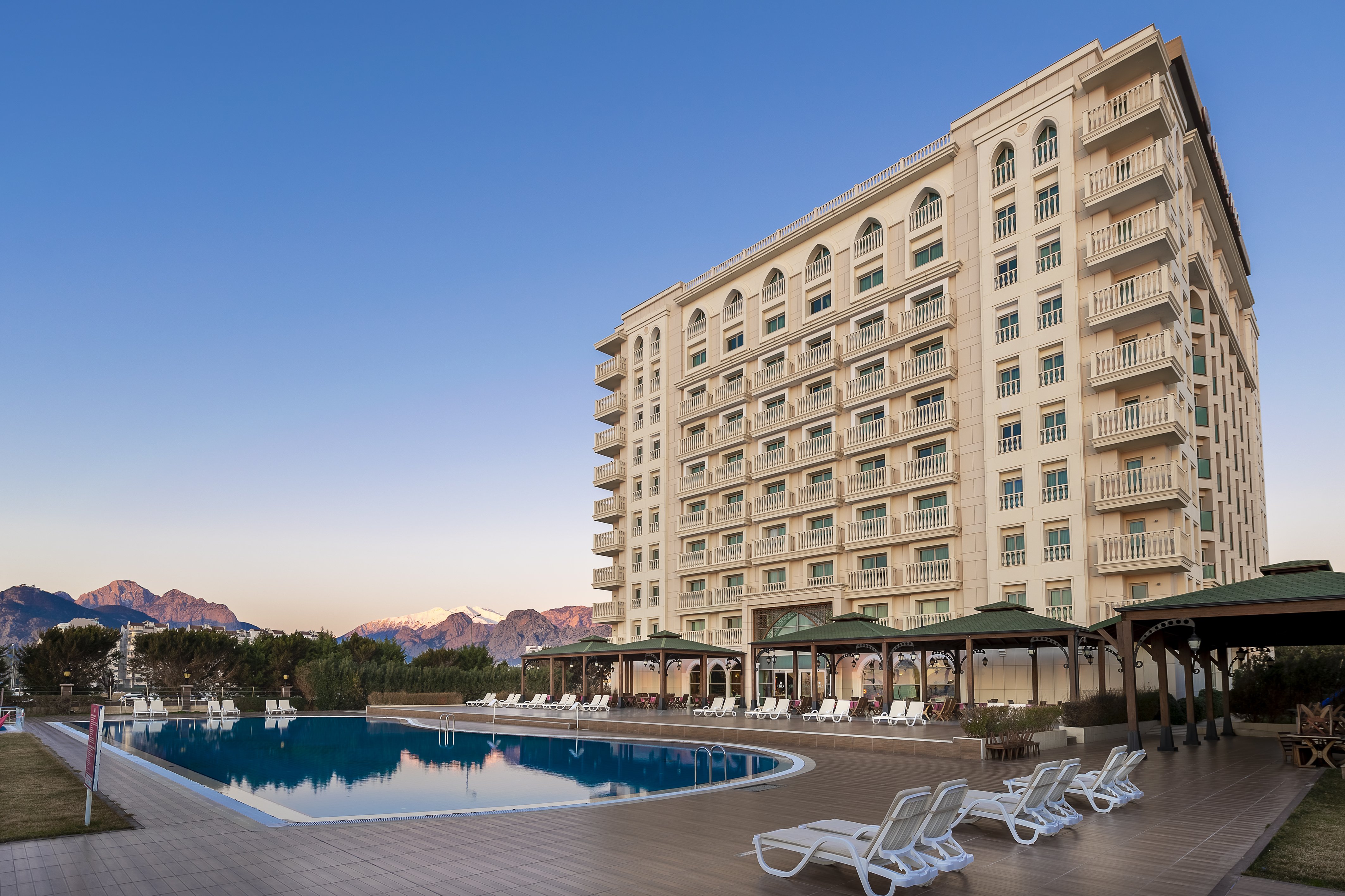 crowne plaza hotel antalya by ihg