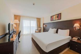 crowne plaza hotel antalya by ihg