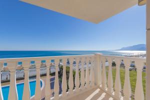 crowne plaza hotel antalya by ihg