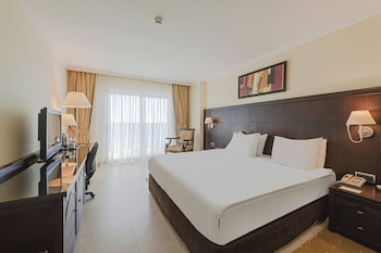 crowne plaza hotel antalya by ihg