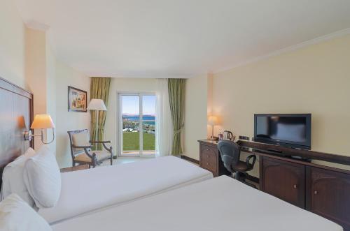 crowne plaza hotel antalya by ihg