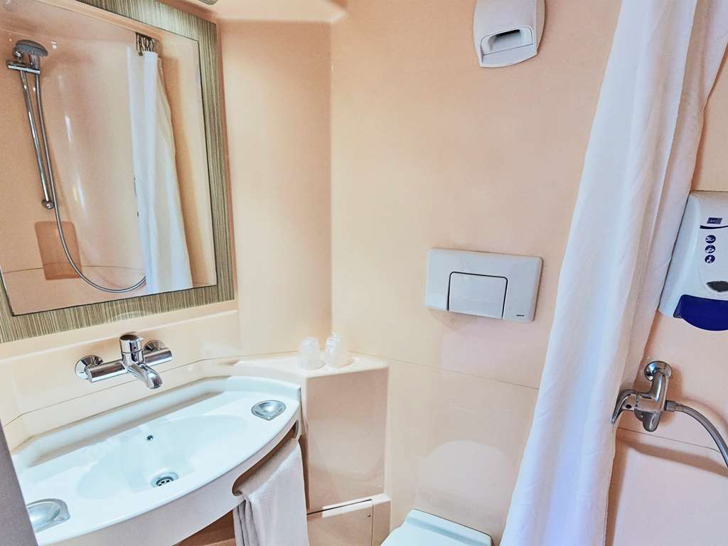 hotel premiere classe melun senart vert saint dennis