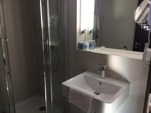 hotel kyriad argenteuil