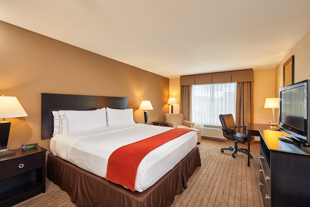 holiday inn express and suites el paso airport by ihg