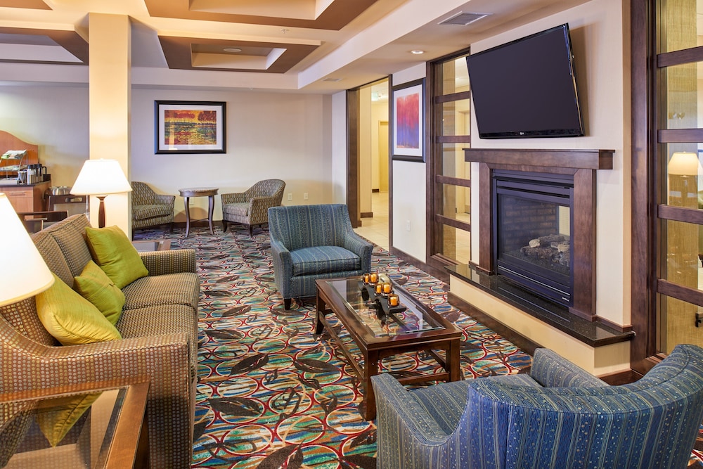 holiday inn express and suites el paso airport by ihg