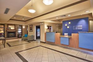 holiday inn express and suites el paso airport by ihg