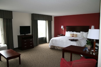 hampton inn and suites millington
