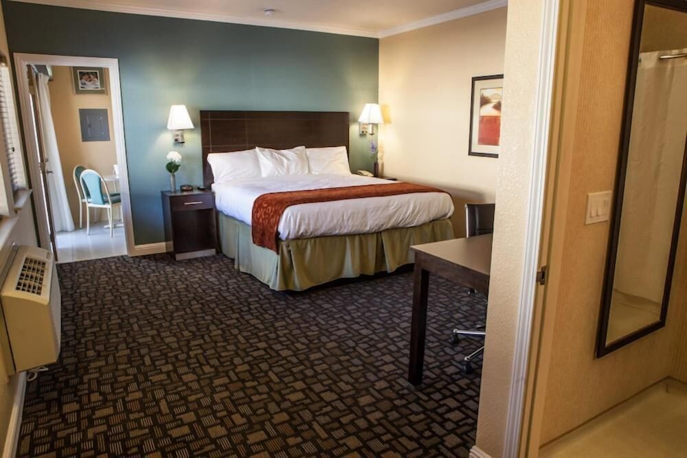 marinwood inn and suites