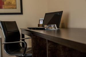 marinwood inn and suites