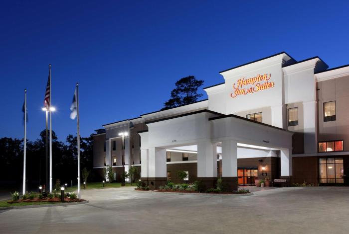 hampton inn and suites marksville
