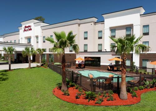 hampton inn and suites marksville