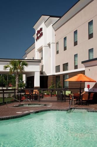 hampton inn and suites marksville
