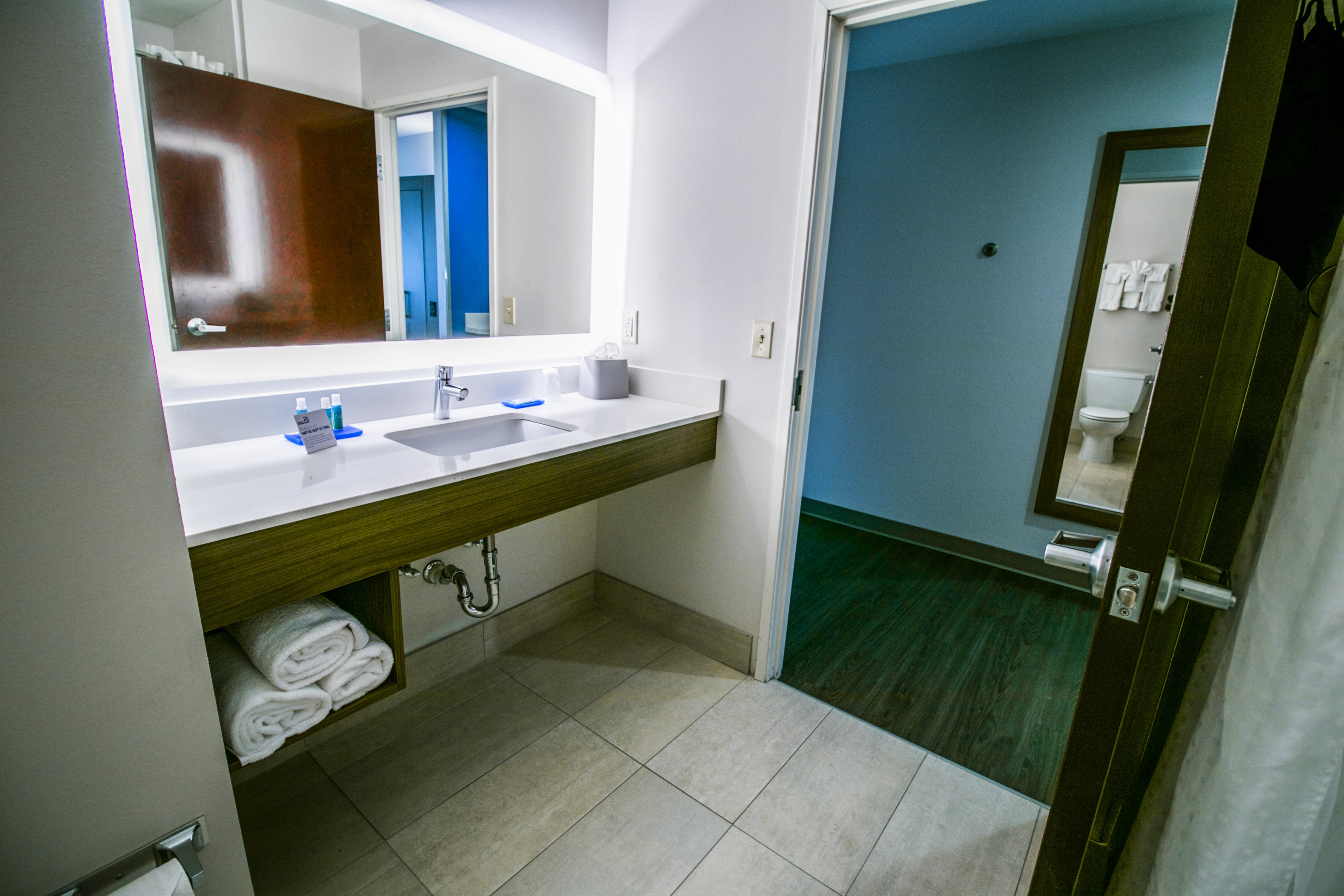 holiday inn express hotel and suites baton rouge port allen