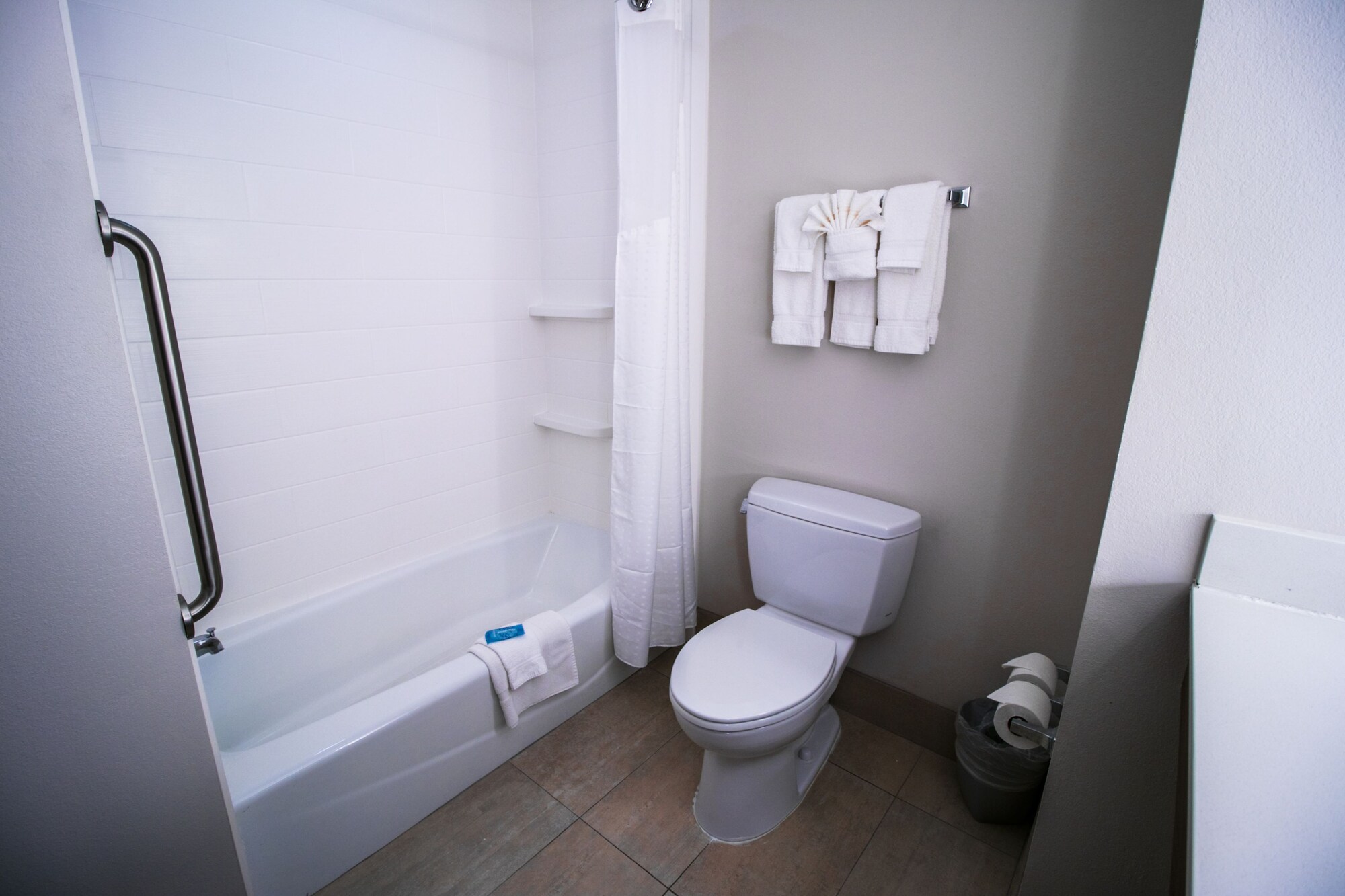 holiday inn express hotel and suites baton rouge port allen