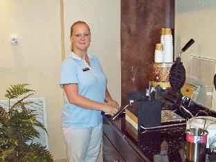 hampton inn and suites baton rouge port allen