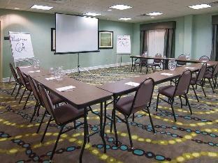 hampton inn and suites baton rouge port allen