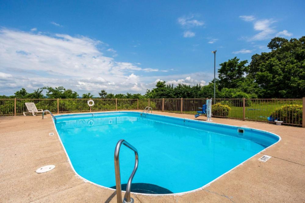 days inn by wyndham batesville ar