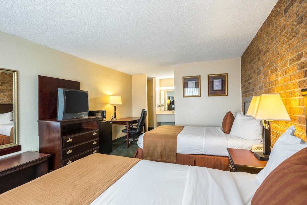 days inn by wyndham batesville ar