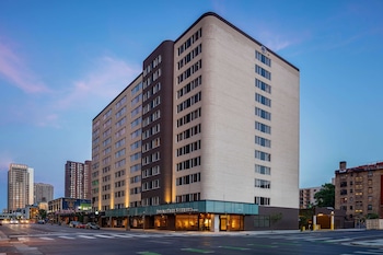 doubletree suites by hilton minneapolis downtown