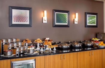 doubletree suites by hilton minneapolis downtown